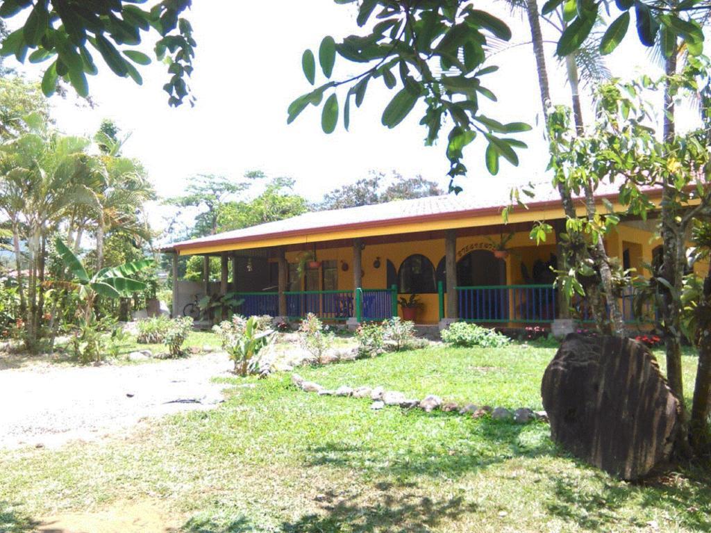 Rio Celeste Backpackers Bijagua Exterior photo